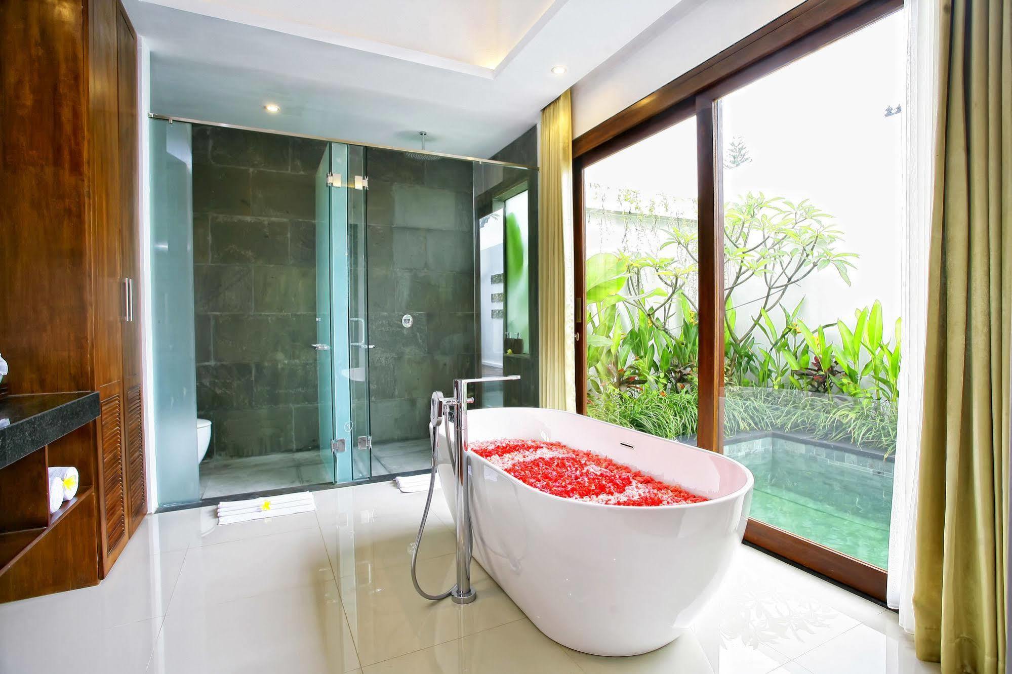 Anari Villas Kuta Legian Exteriör bild