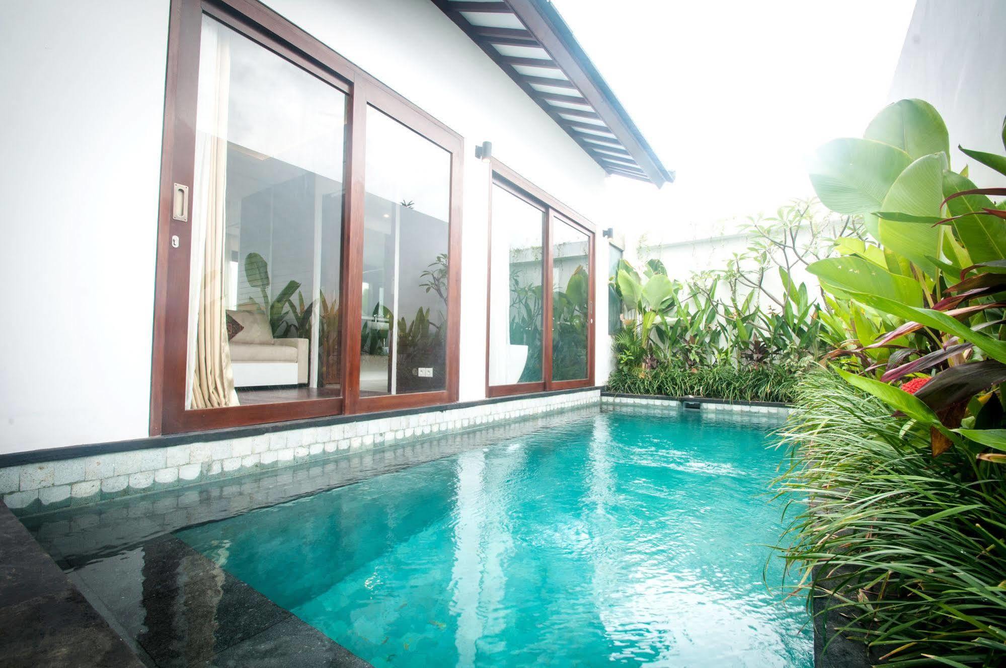 Anari Villas Kuta Legian Exteriör bild